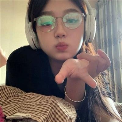 美女与纯情男